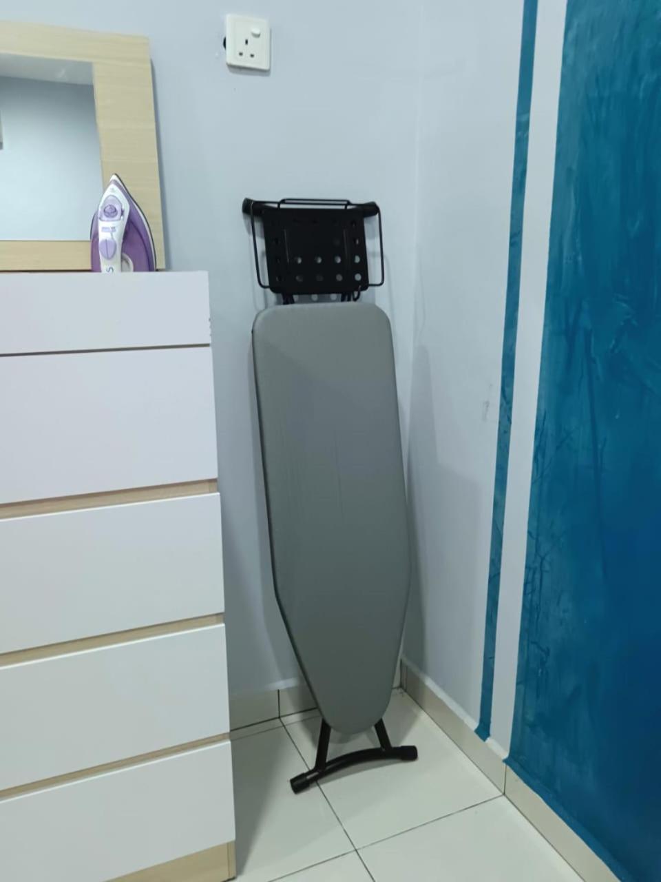 Ebnur Homestay Arau Exteriör bild